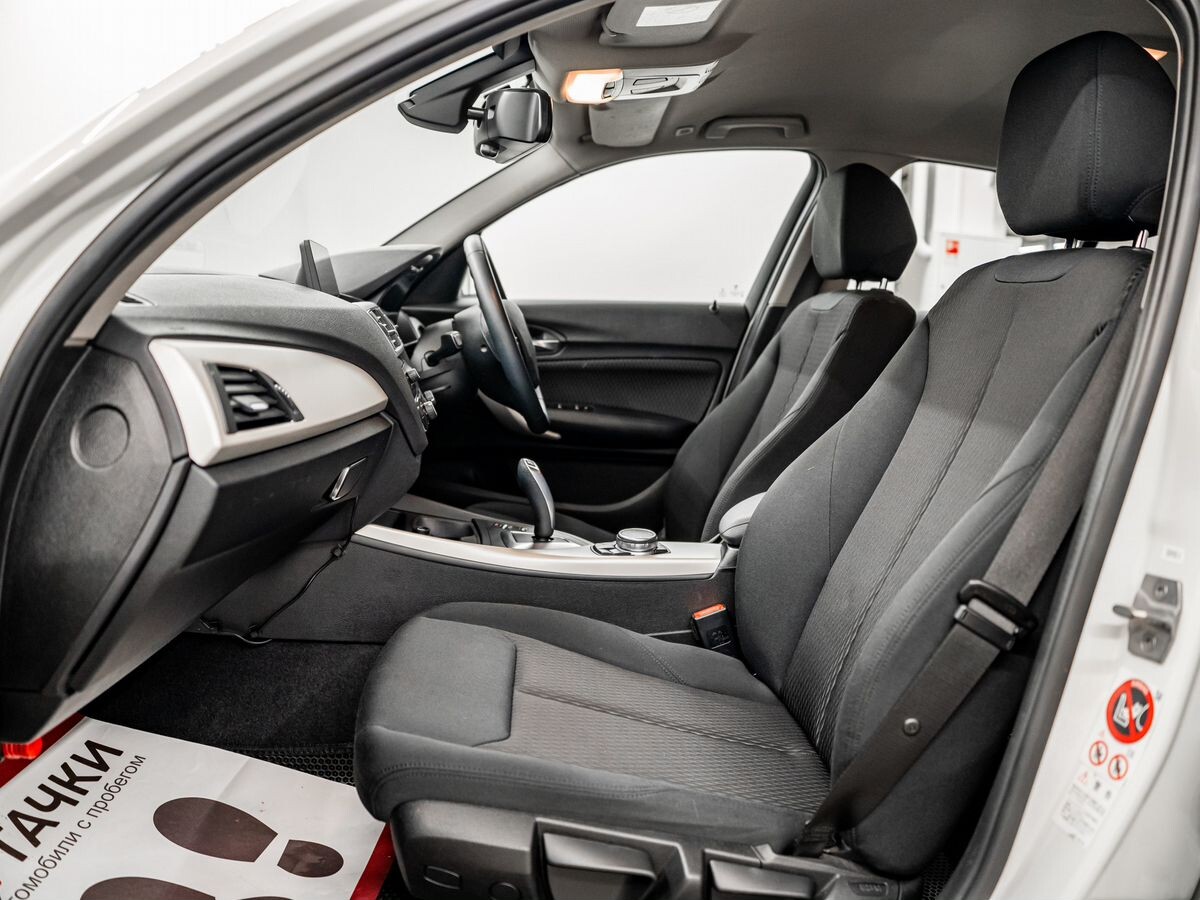 BMW 1 серии 2015 - фото автомобиля