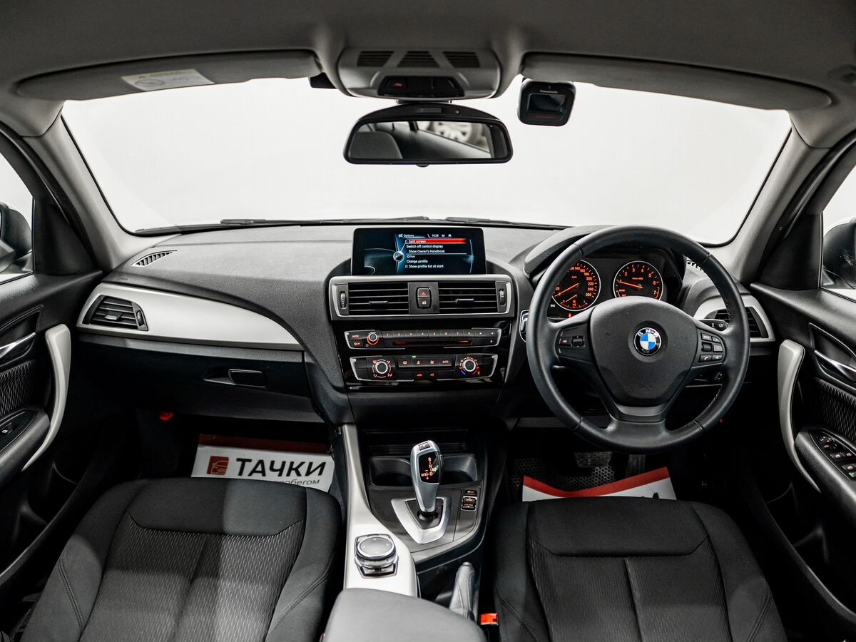 BMW 1 серии 2015 - фото автомобиля