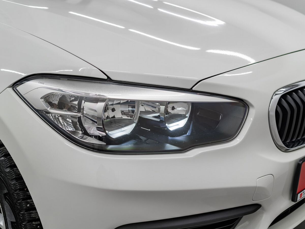 BMW 1-Series 2015 - фото автомобиля