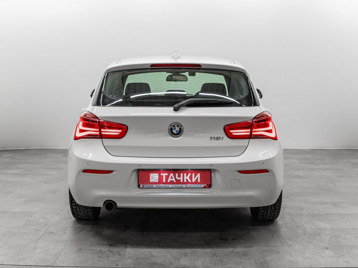 BMW 1-Series 2015 - фото автомобиля