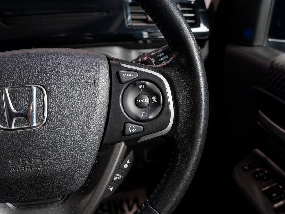 Honda Stepwgn 2016 - фото автомобиля