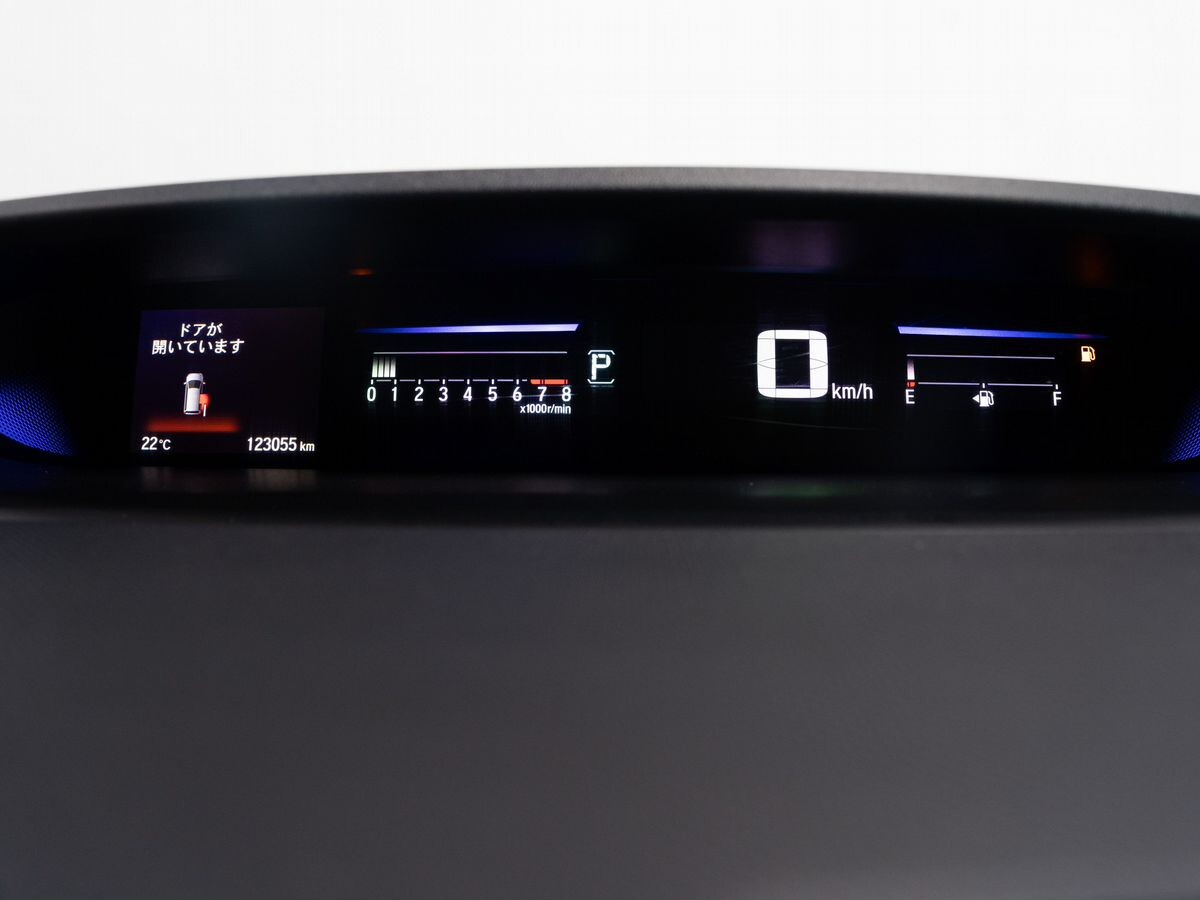 Honda Stepwgn 2016 - фото автомобиля