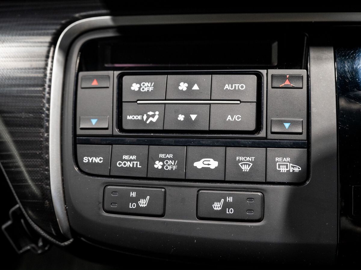 Honda Stepwgn 2016 - фото автомобиля