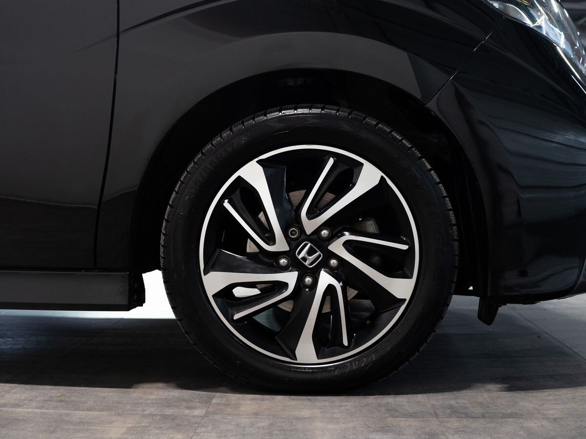 Honda Stepwgn 2016 - фото автомобиля