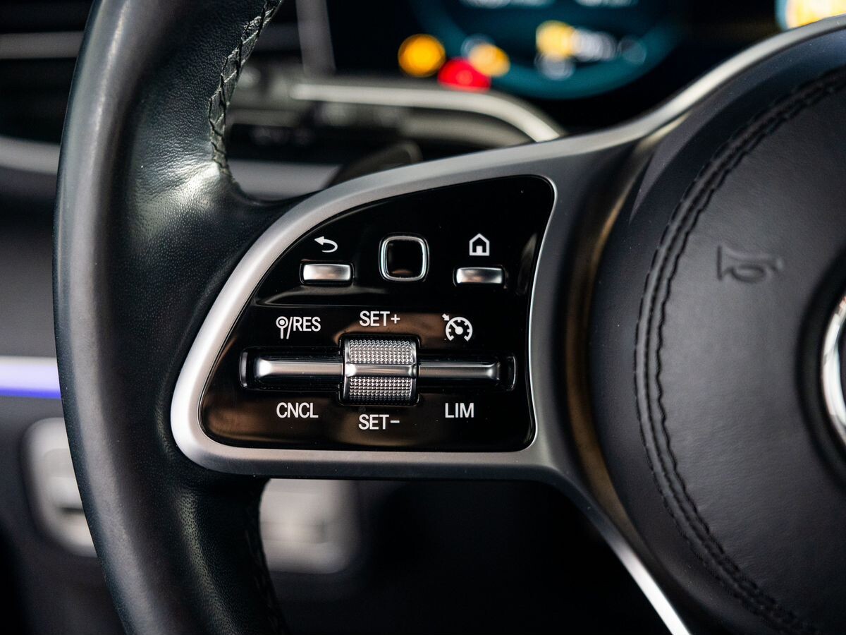 Mercedes-Benz GLS 2019 - фото автомобиля