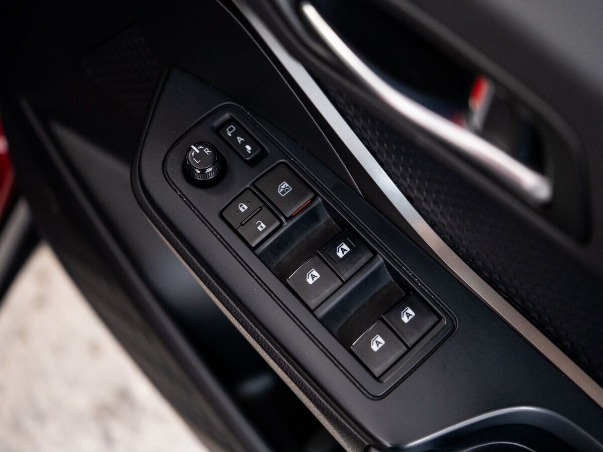 Toyota C-HR 2019 - фото автомобиля