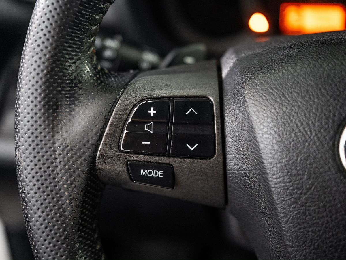 Toyota RAV4 2010 - фото автомобиля