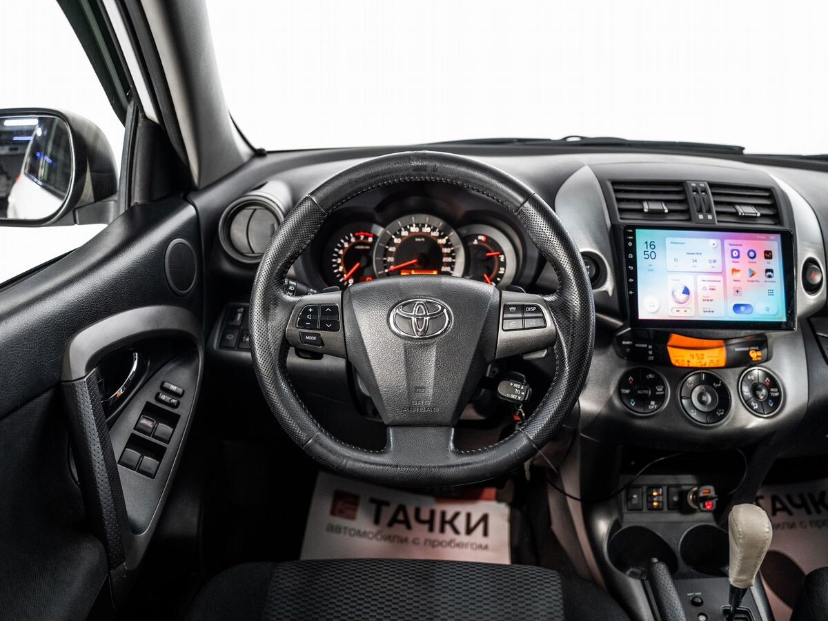 Toyota RAV4 2010 - фото автомобиля