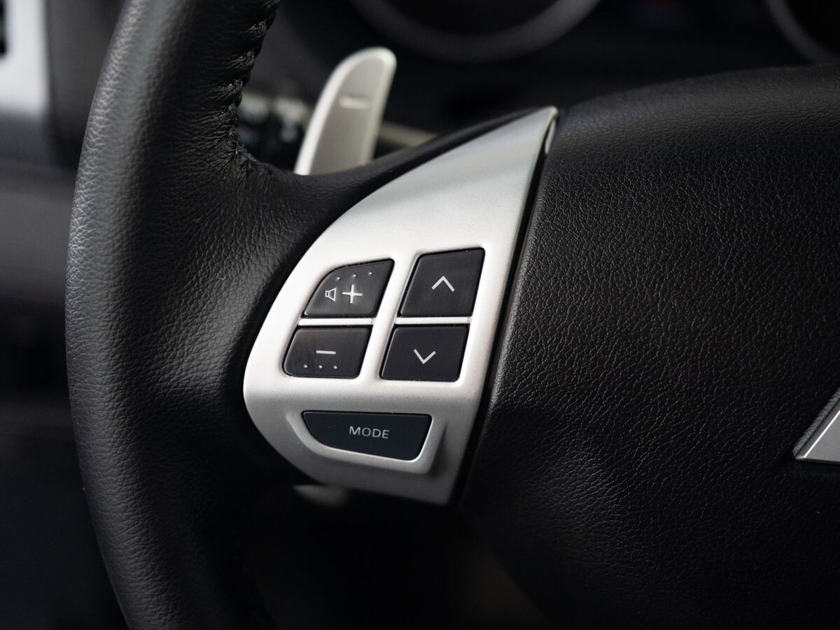 Mitsubishi Outlander 2011 - фото автомобиля