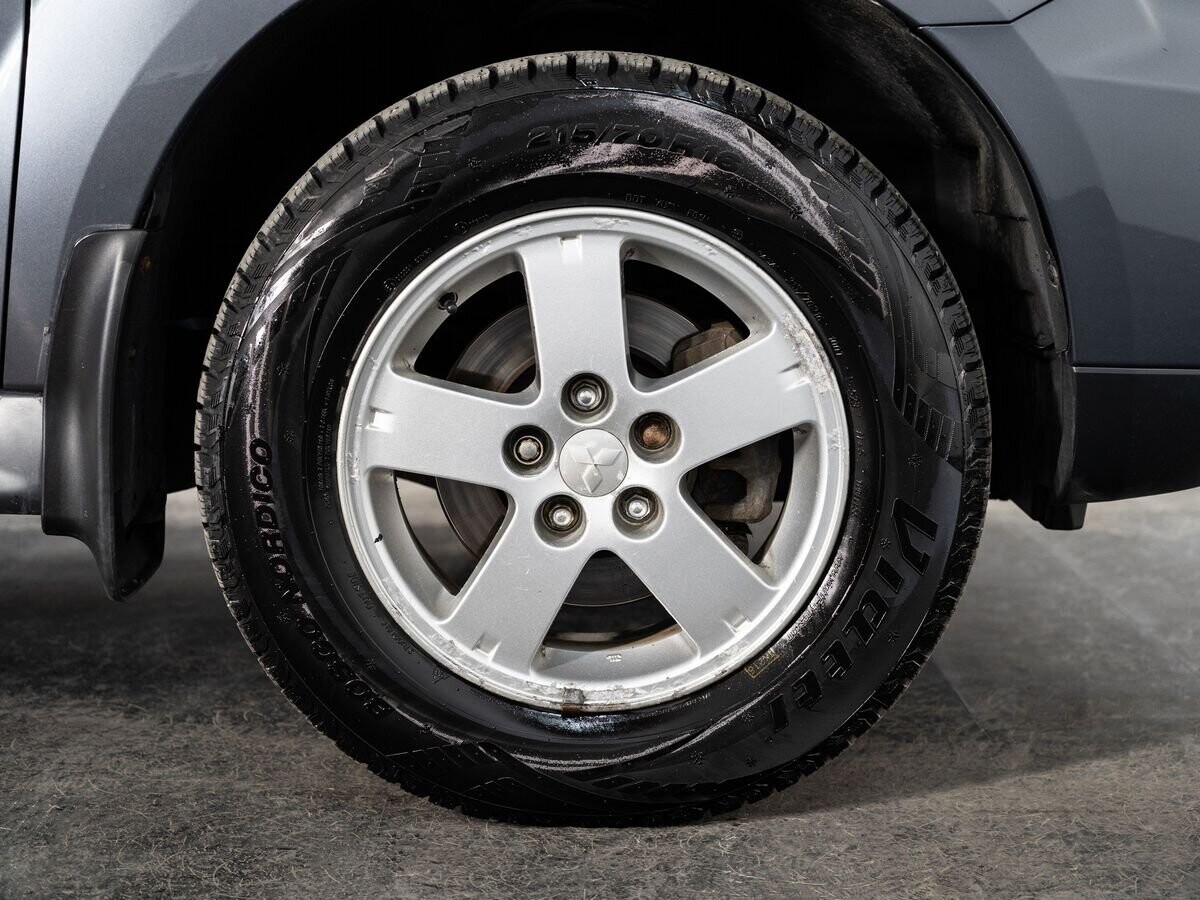 Mitsubishi Outlander 2011 - фото автомобиля