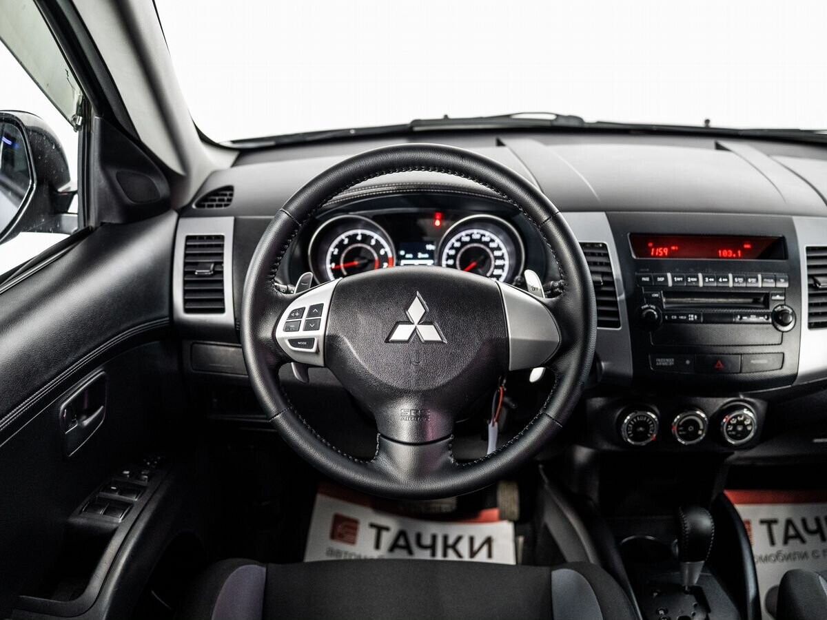 Mitsubishi Outlander 2011 - фото автомобиля