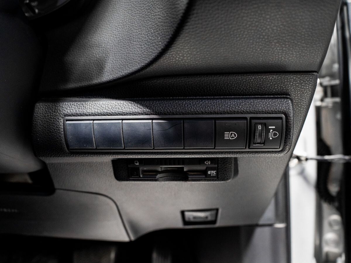 Toyota Corolla 2019 - фото автомобиля