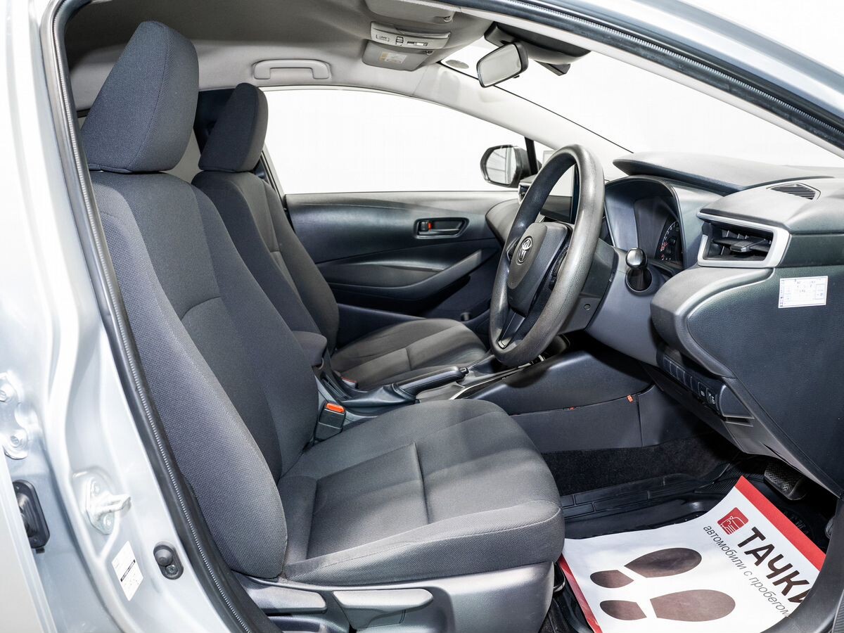 Toyota Corolla 2019 - фото автомобиля