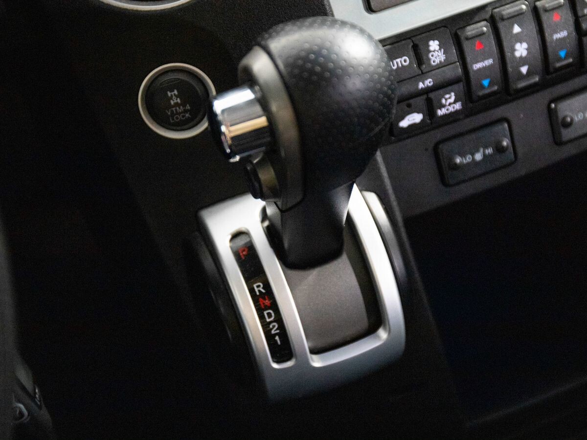 Honda Pilot 2008 - фото автомобиля