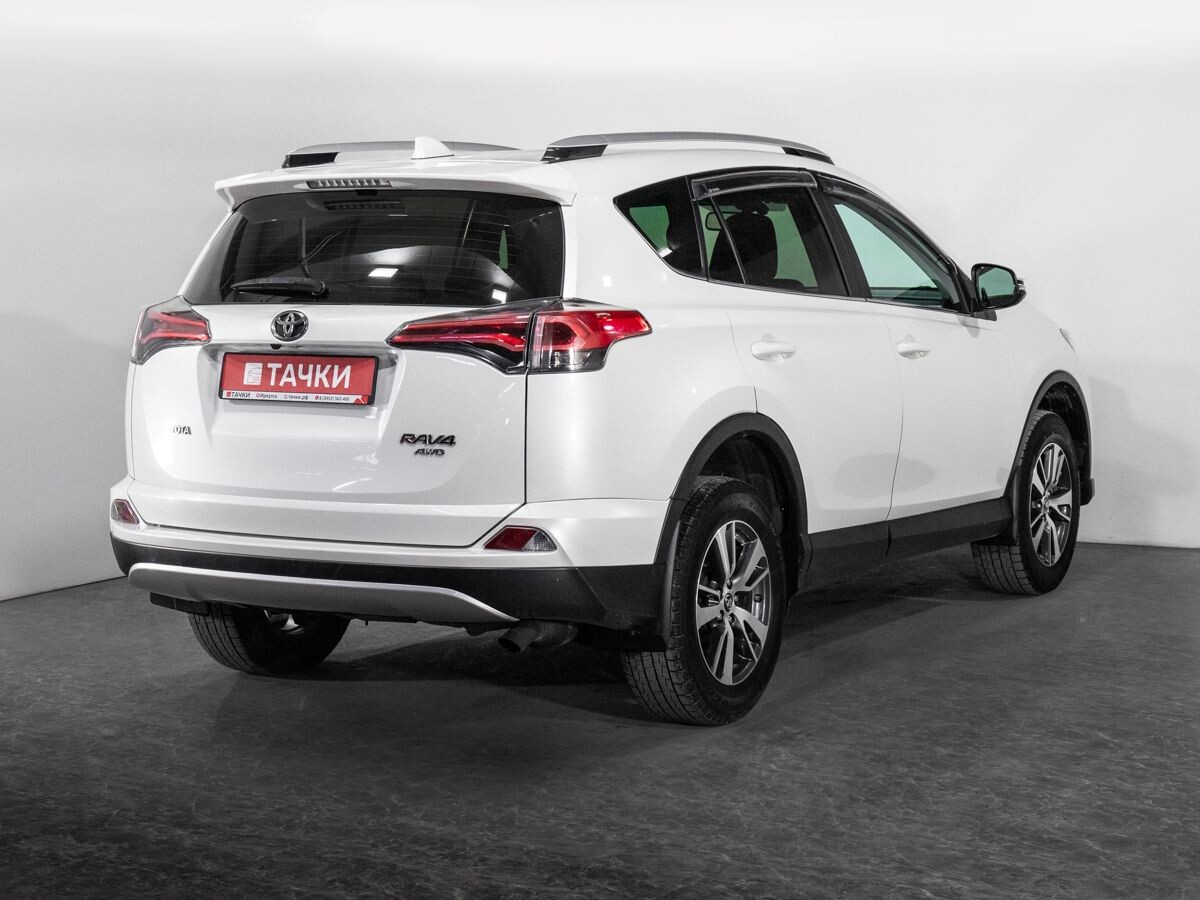 Toyota RAV4 2017 - фото автомобиля