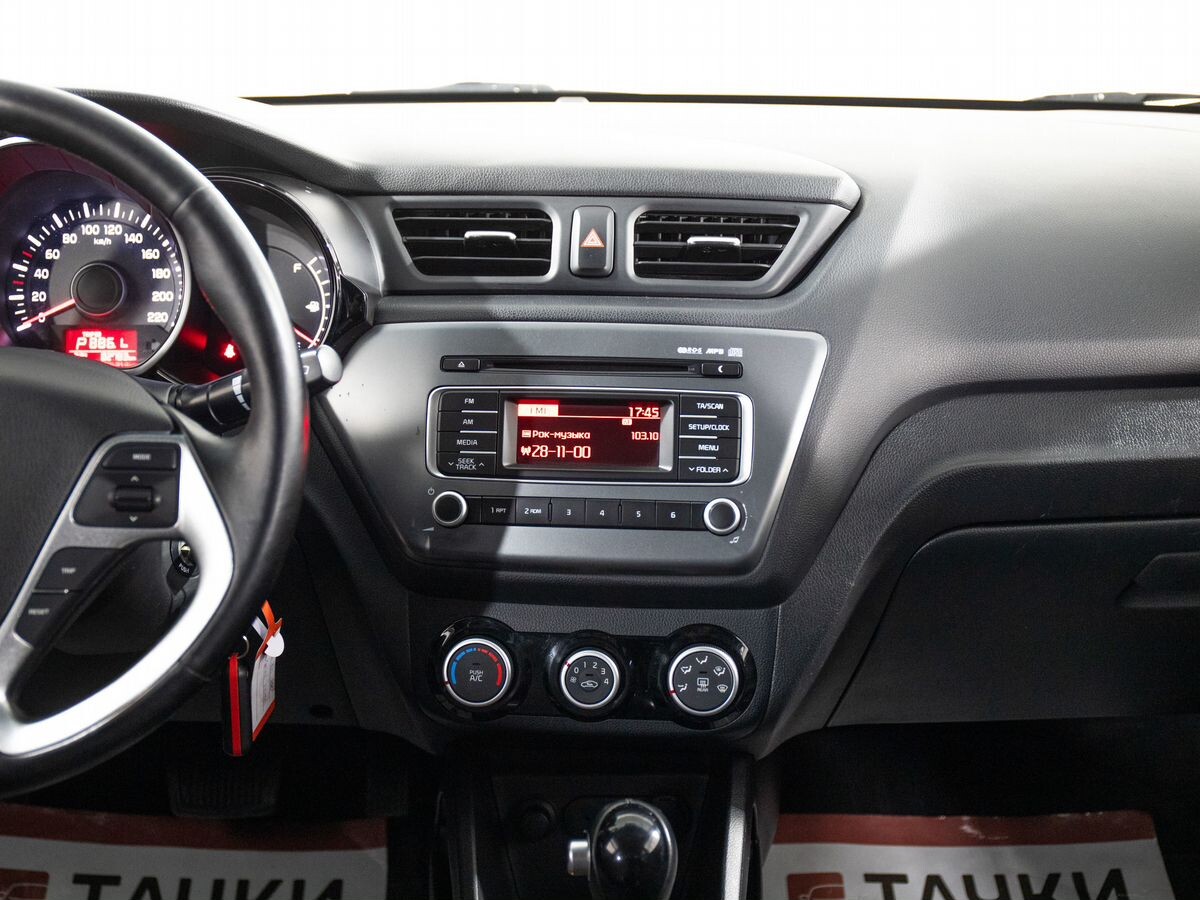 Kia Rio 2015 - фото автомобиля