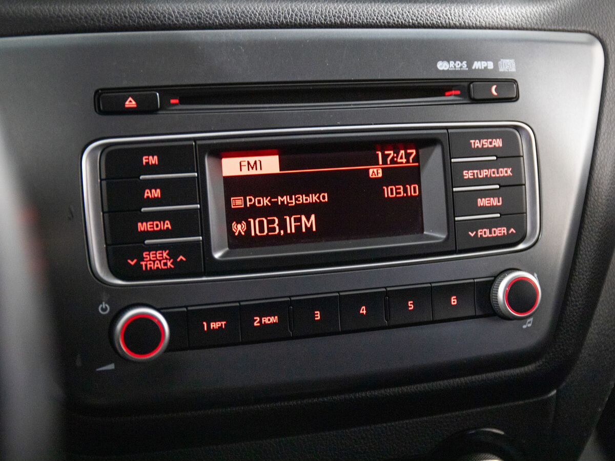 Kia Rio 2015 - фото автомобиля