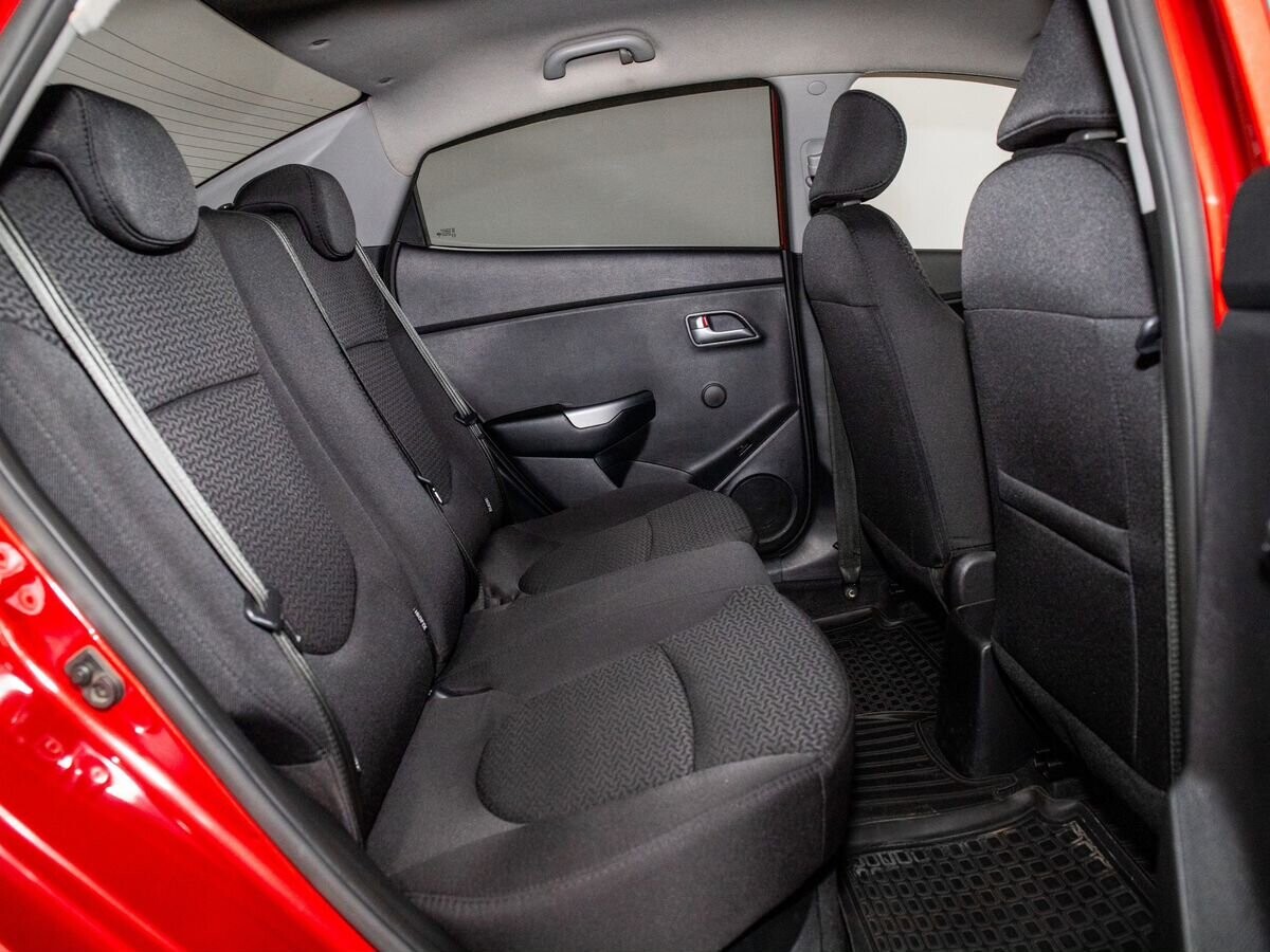 Kia Rio 2015 - фото автомобиля