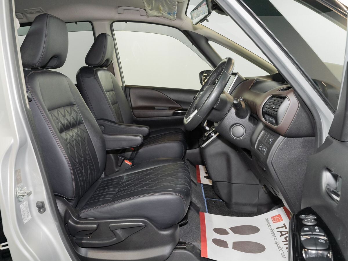 Nissan Serena 2020 - фото автомобиля