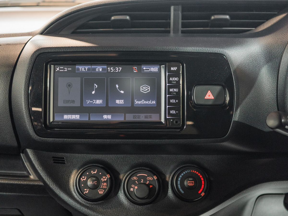 Toyota Vitz 2019 - фото автомобиля