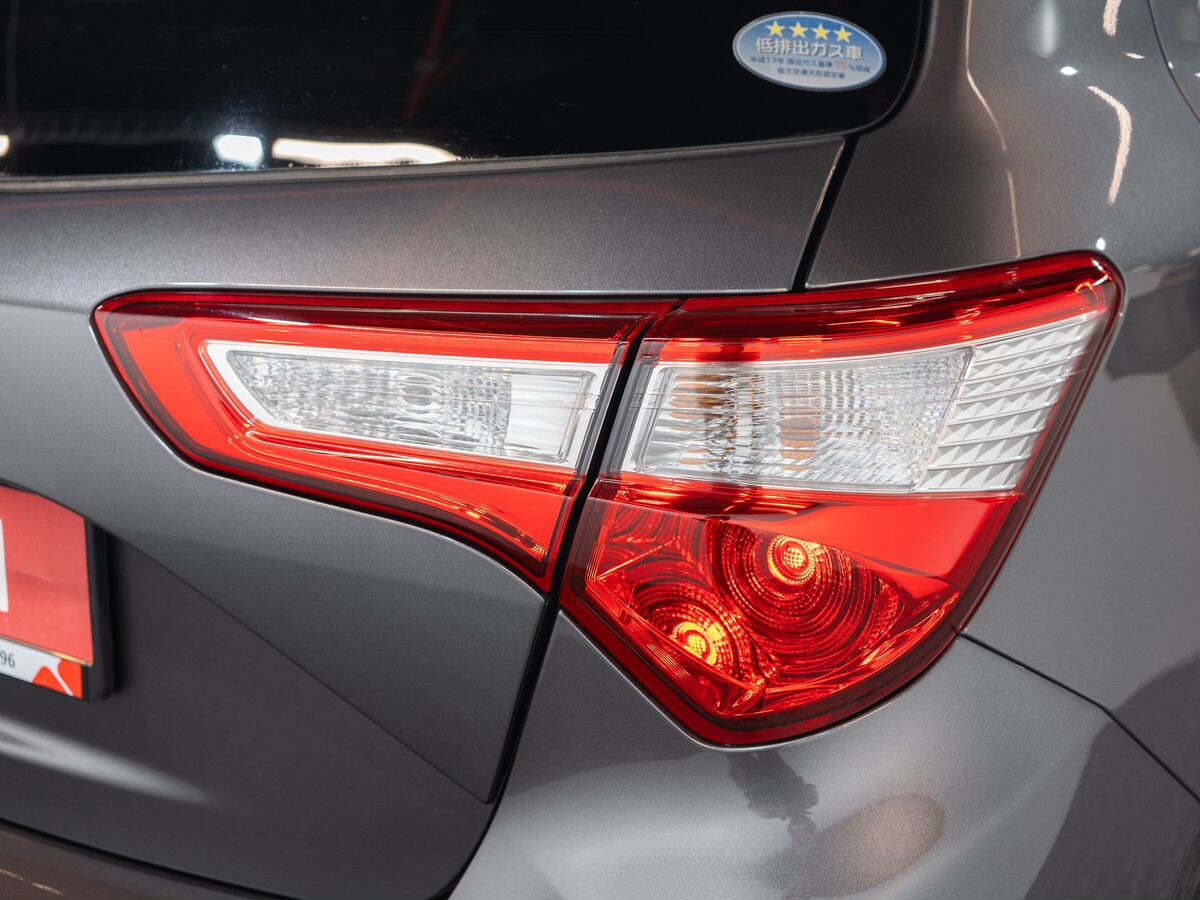 Toyota Vitz 2019 - фото автомобиля