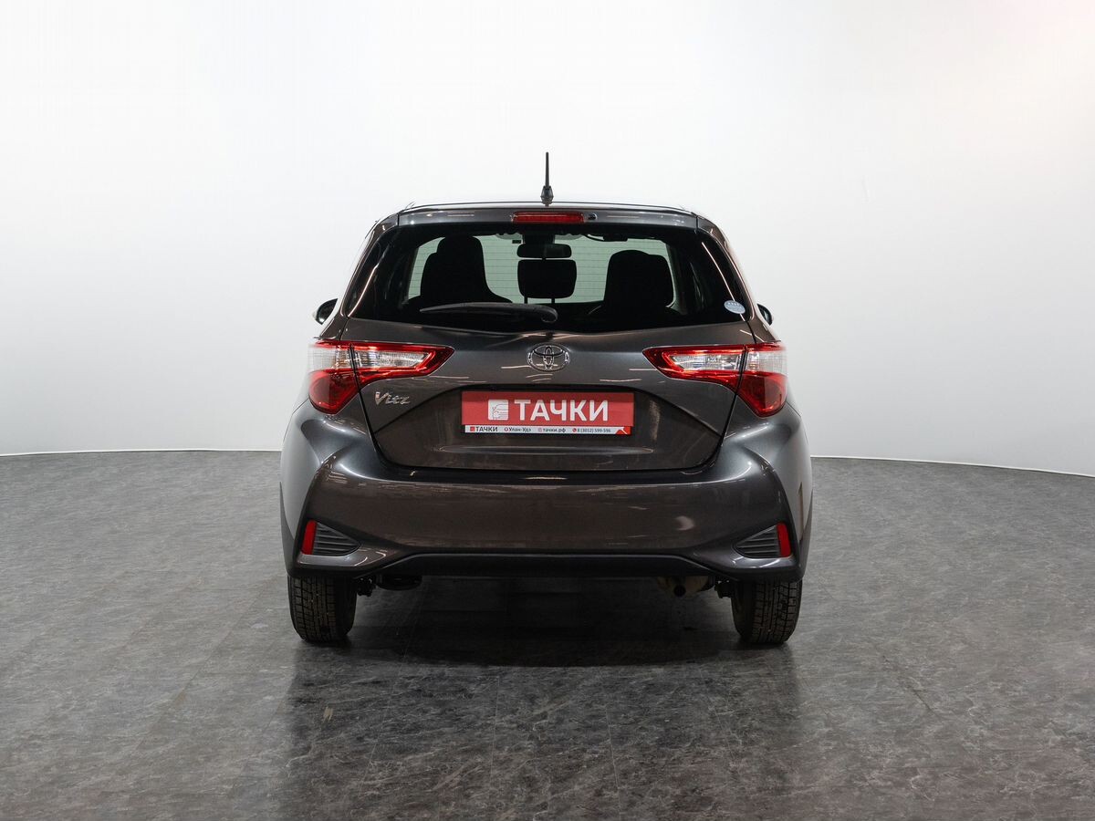 Toyota Vitz 2019 - фото автомобиля