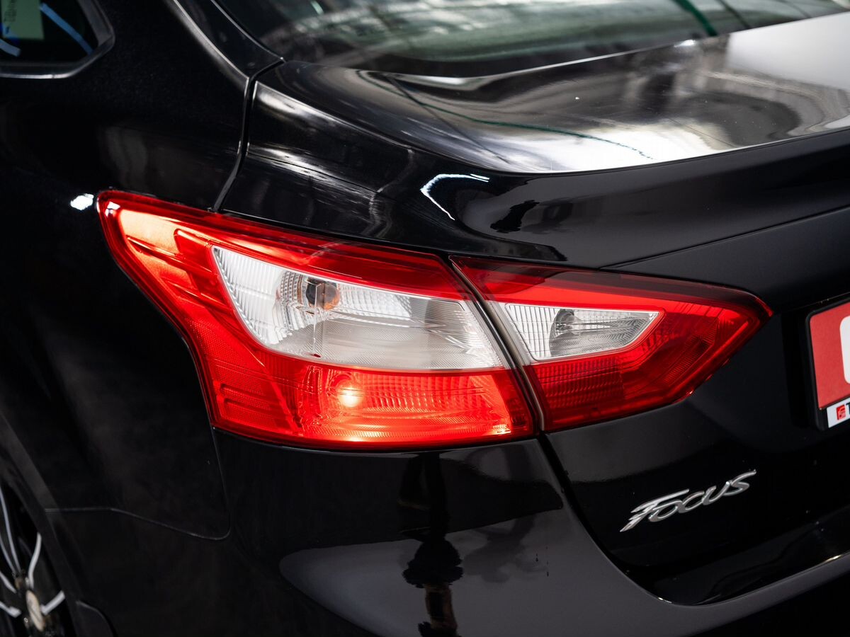 Ford Focus 2014 - фото автомобиля