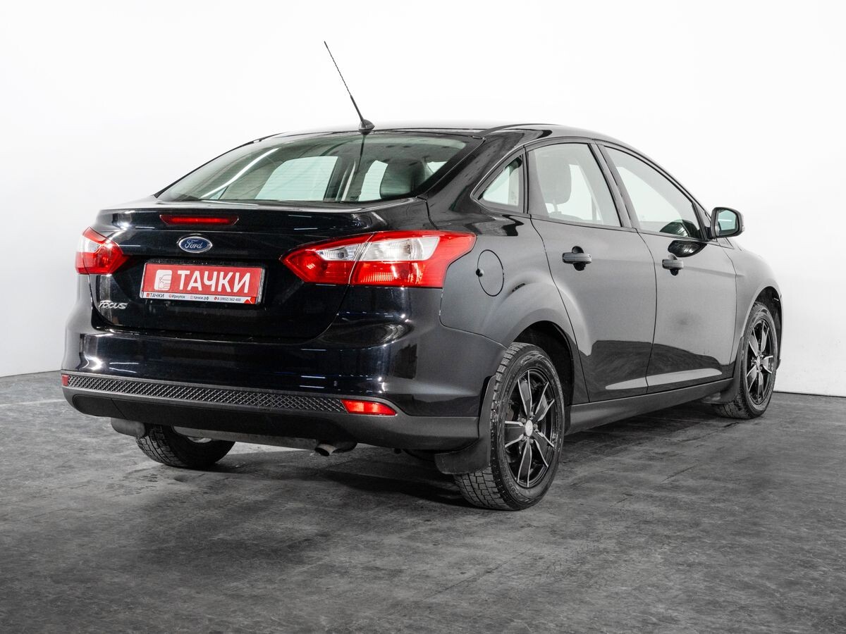Ford Focus 2014 - фото автомобиля