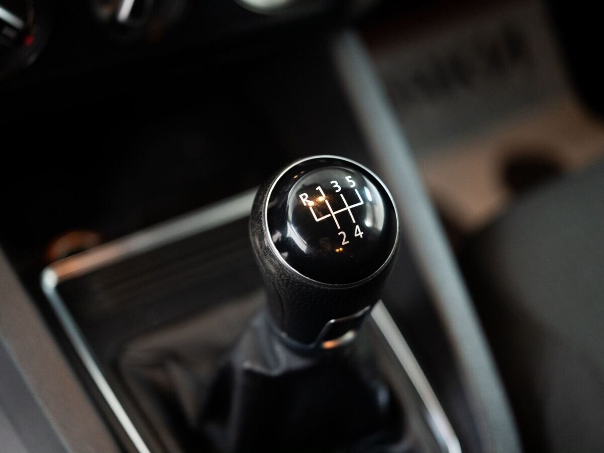 Volkswagen Jetta 2016 - фото автомобиля