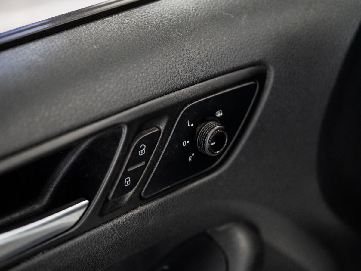 Volkswagen Jetta 2016 - фото автомобиля