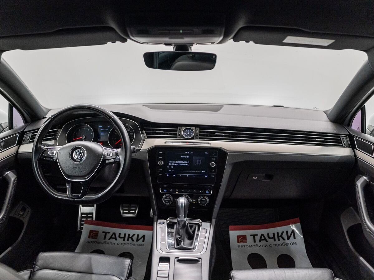 Volkswagen Passat 2018 - фото автомобиля