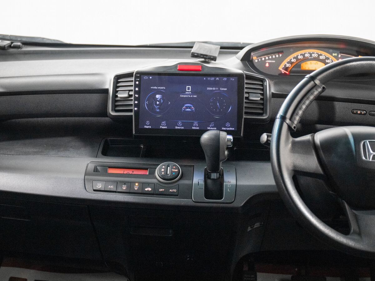 Honda Freed 2010 - фото автомобиля