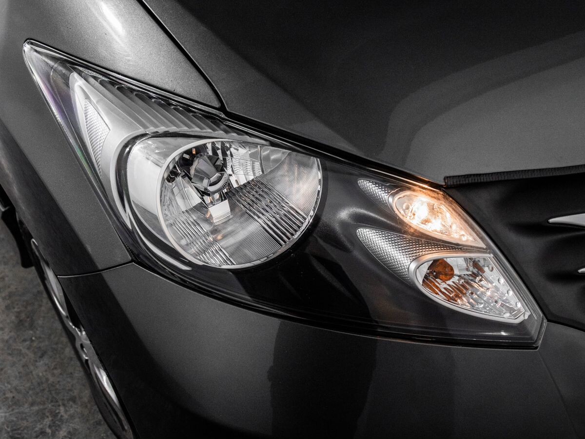 Honda Freed 2010 - фото автомобиля