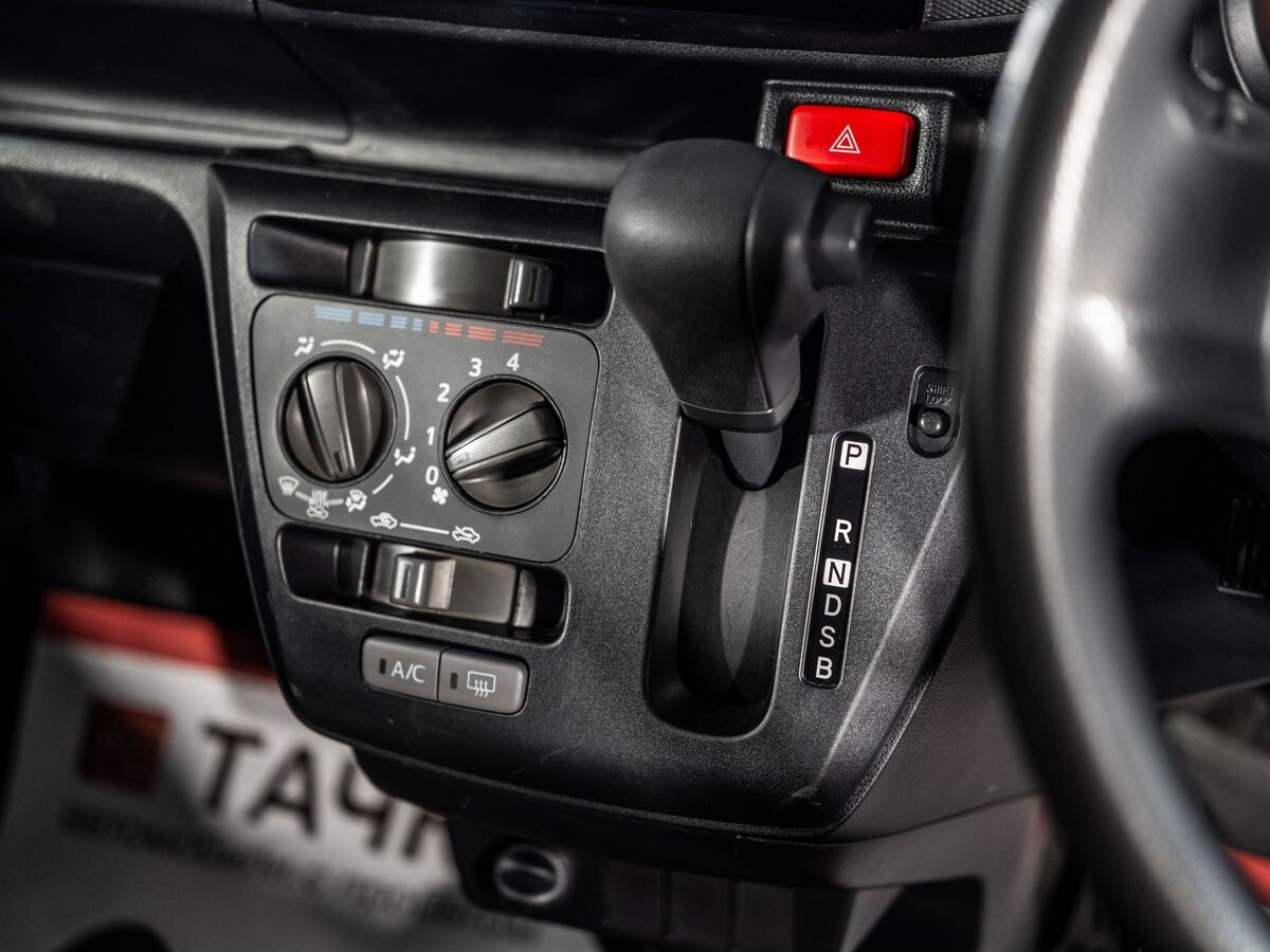 Toyota Pixis Epoch 2018 - фото автомобиля