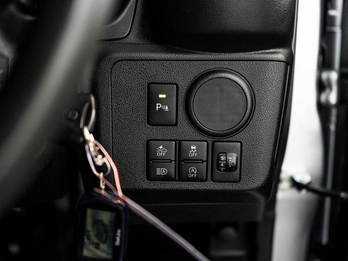 Toyota Pixis Epoch 2018 - фото автомобиля