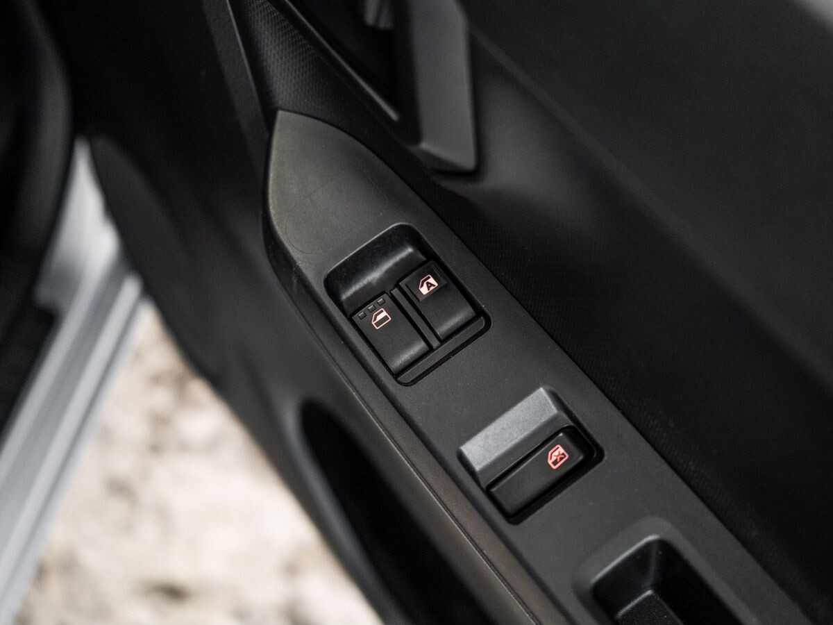 Toyota Pixis Epoch 2018 - фото автомобиля