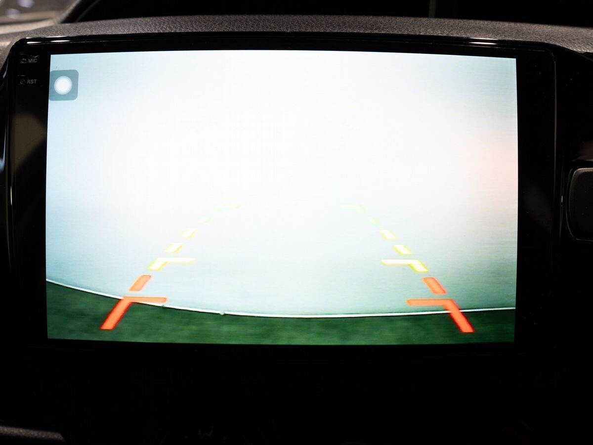 Toyota Vitz 2019 - фото автомобиля