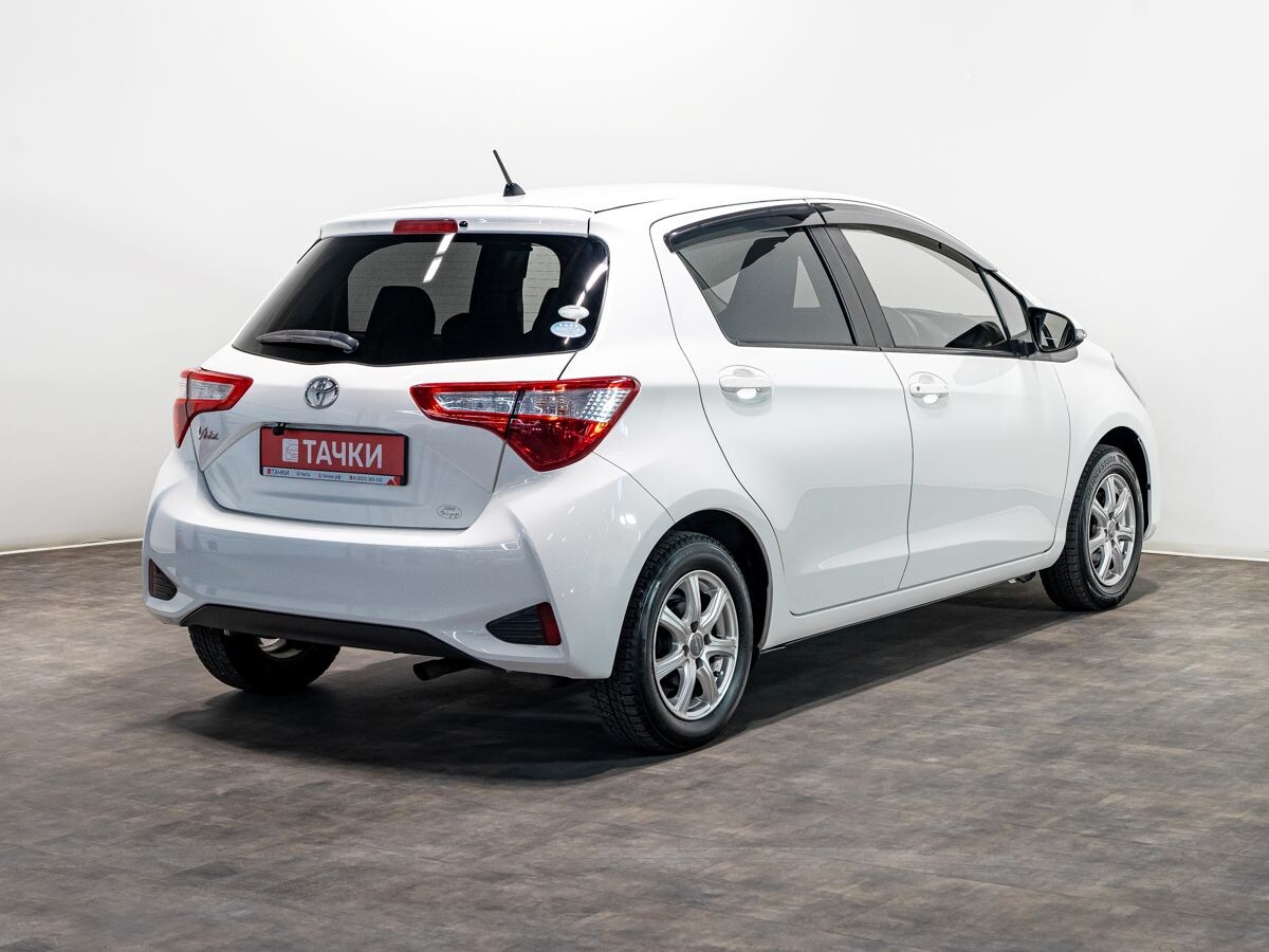 Toyota Vitz 2019 - фото автомобиля