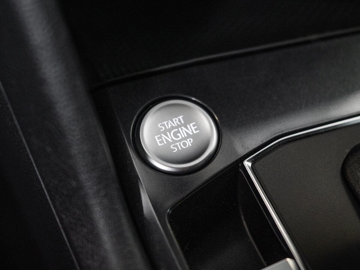 Volkswagen Tiguan 2019 - фото автомобиля