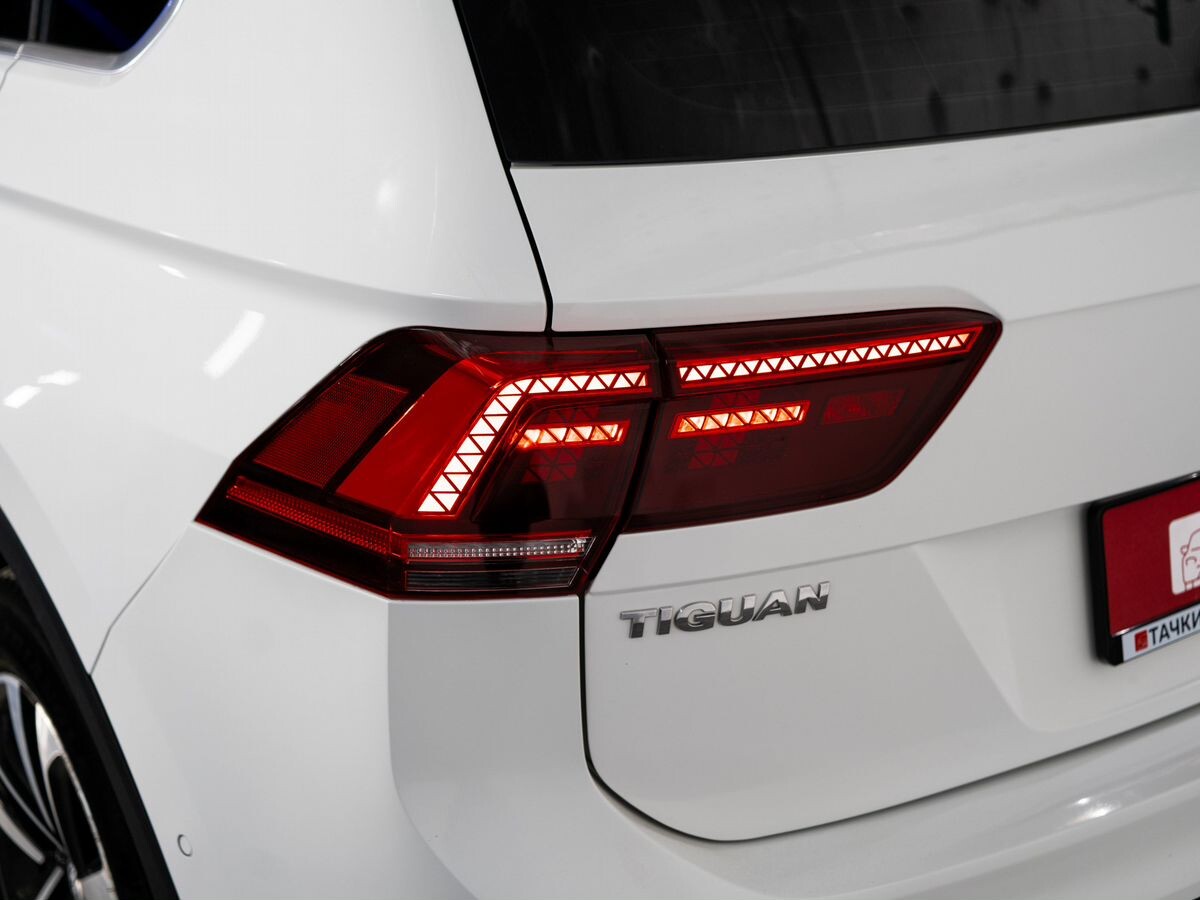 Volkswagen Tiguan 2019 - фото автомобиля