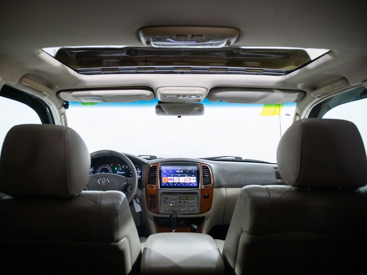 Toyota Land Cruiser 2005 - фото автомобиля