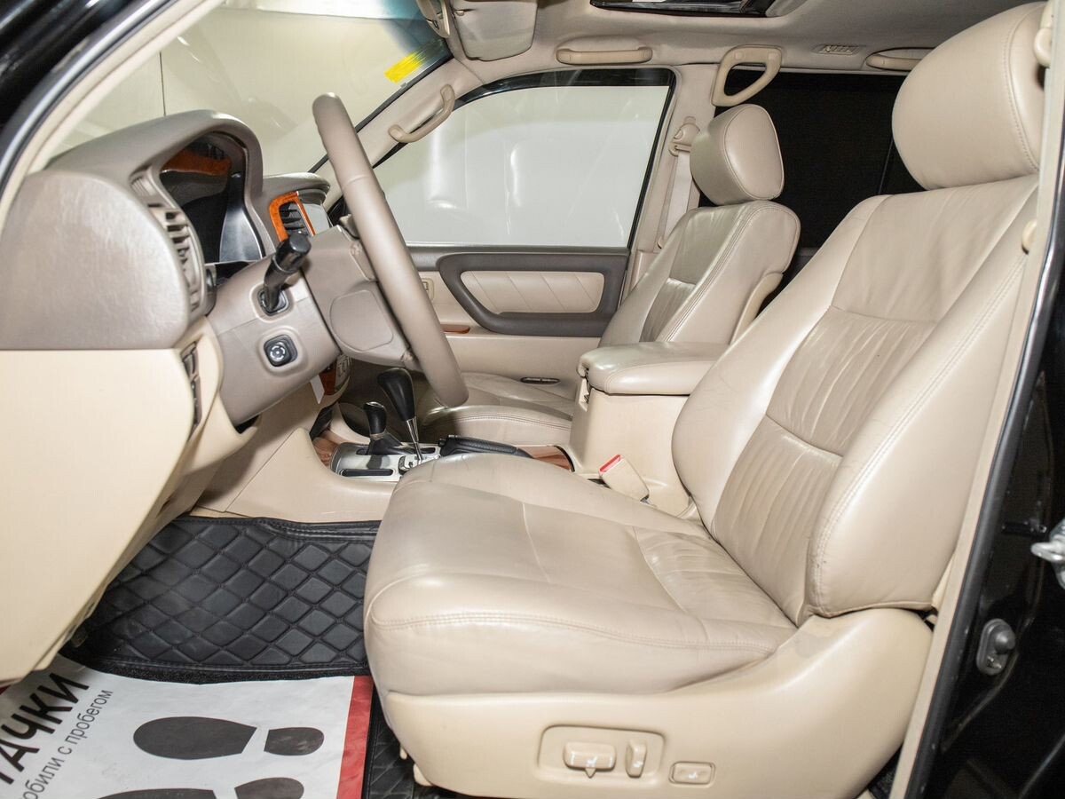 Toyota Land Cruiser 2005 - фото автомобиля