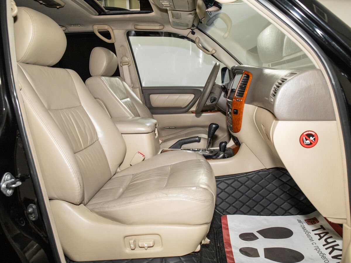 Toyota Land Cruiser 2005 - фото автомобиля
