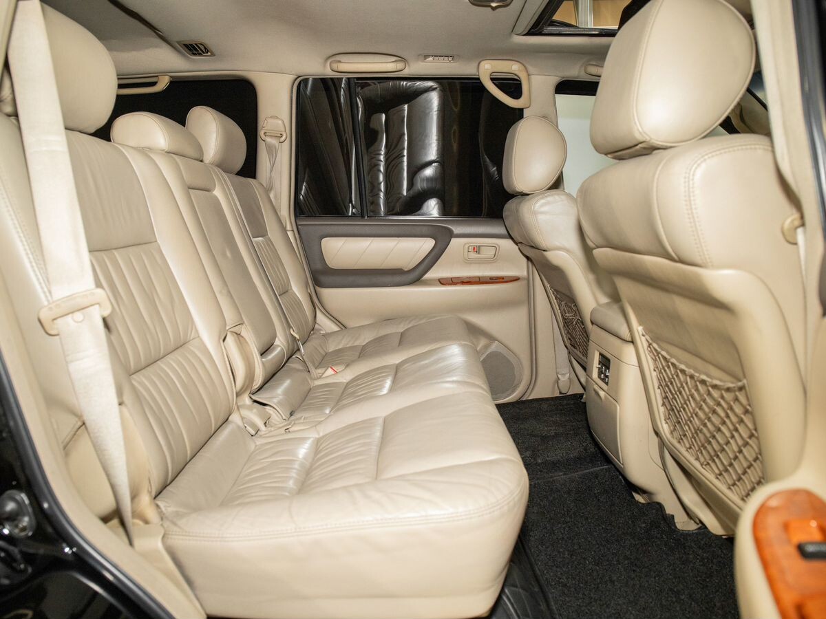 Toyota Land Cruiser 2005 - фото автомобиля