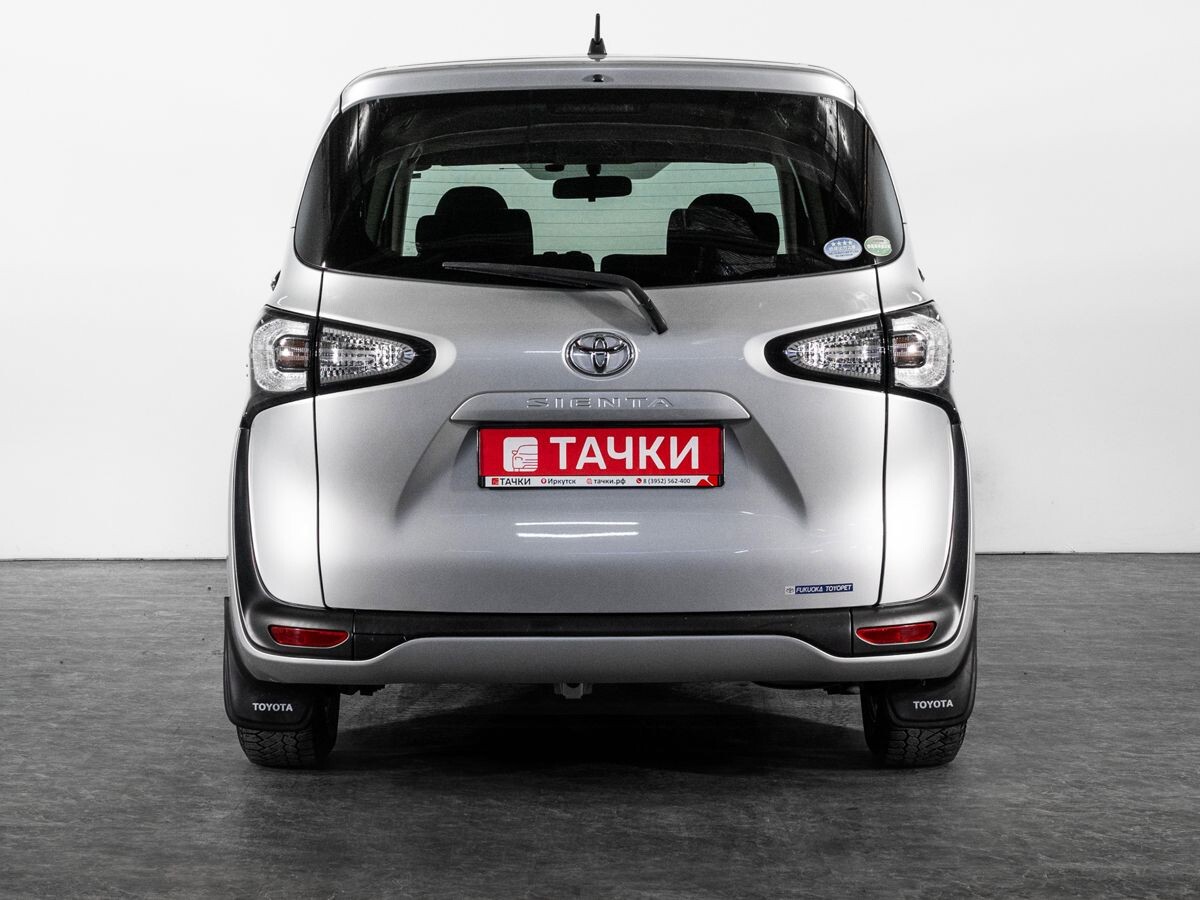 Toyota Sienta 2015 - фото автомобиля
