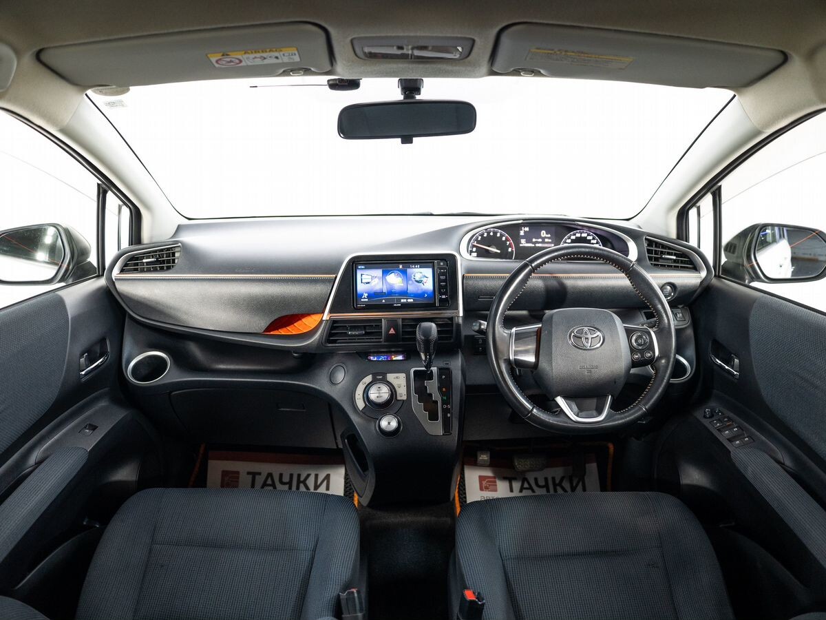 Toyota Sienta 2015 - фото автомобиля
