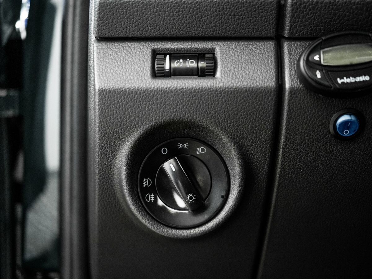 Volkswagen Amarok 2011 - фото автомобиля