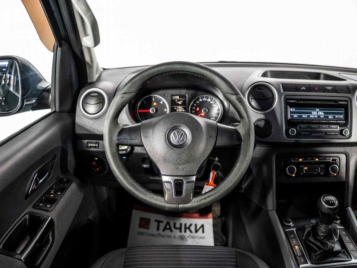 Volkswagen Amarok 2011 - фото автомобиля