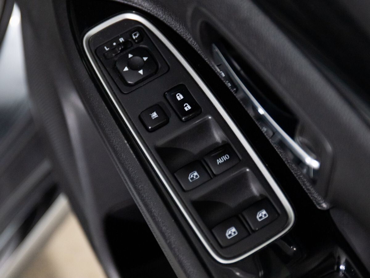 Mitsubishi Outlander 2017 - фото автомобиля