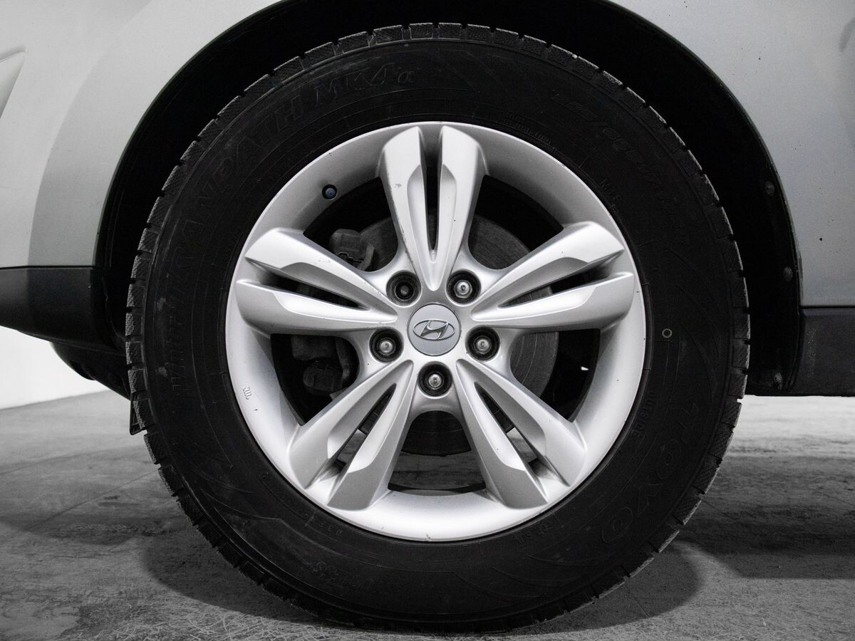 Hyundai Tucson 2011 - фото автомобиля